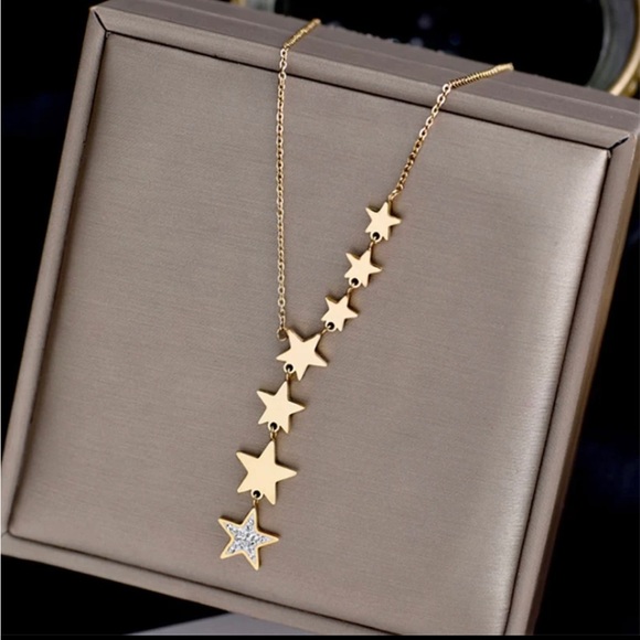 Jewelry - NEW 18K Gold Plated Zircon Shooting Star Pendant Necklace